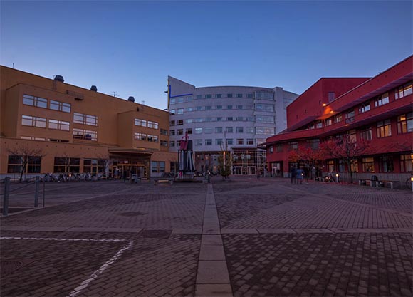 Jönköping university campus at night